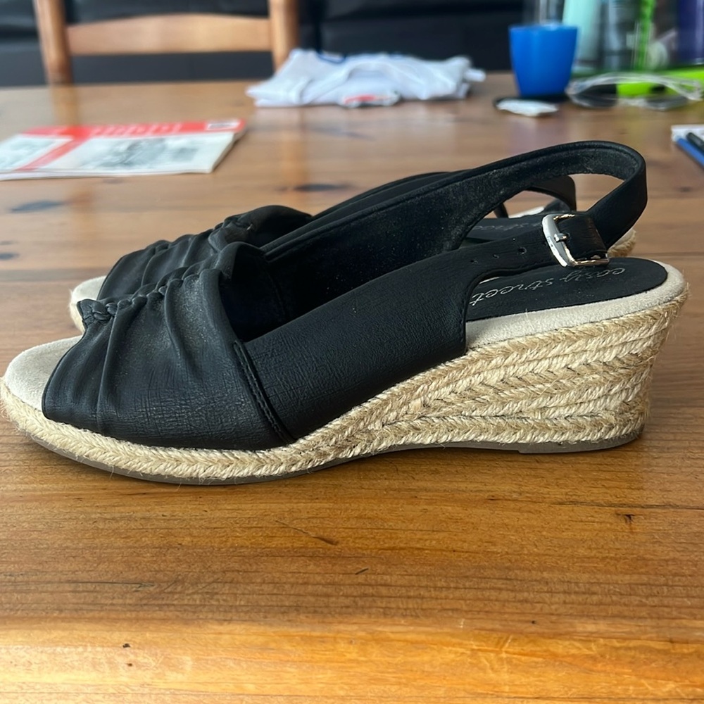 Easy Street Wedge Heels